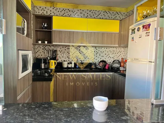 Imagem 16: Casa- 3 Quartos, 1 Suíte, 220M², 2 Vagas, Piscina, Armários- Setor Garavelo