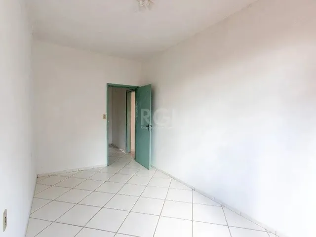 Imagem 14: Casa para Venda - 220M², 3 Dormitórios, Sendo 2 Suites, 2 Vagas - Coronel Aparício