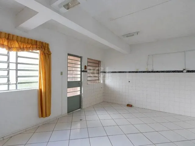 Imagem 2: Casa para Venda - 220M², 3 Dormitórios, Sendo 2 Suites, 2 Vagas - Coronel Aparício