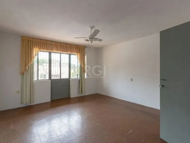 Imagem 4: Casa para Venda - 220M², 3 Dormitórios, Sendo 2 Suites, 2 Vagas - Coronel Aparício