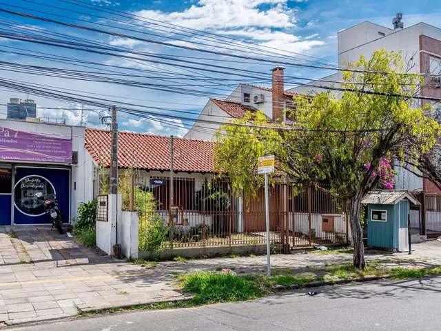 Imagem: Excelente Casa com 4 Dormitorios - Jardim