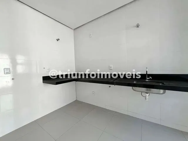 Imagem: Casa Duplex em Condomínio com 3 Suítes