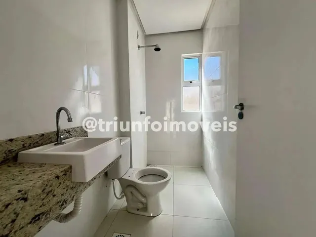 Imagem 11: Casa Duplex em Condomínio com 3 Suítes no Morros