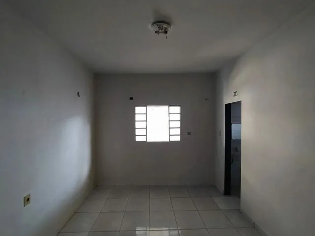 Imagem 2: Vende-Se: Casa + Ponto Comercial