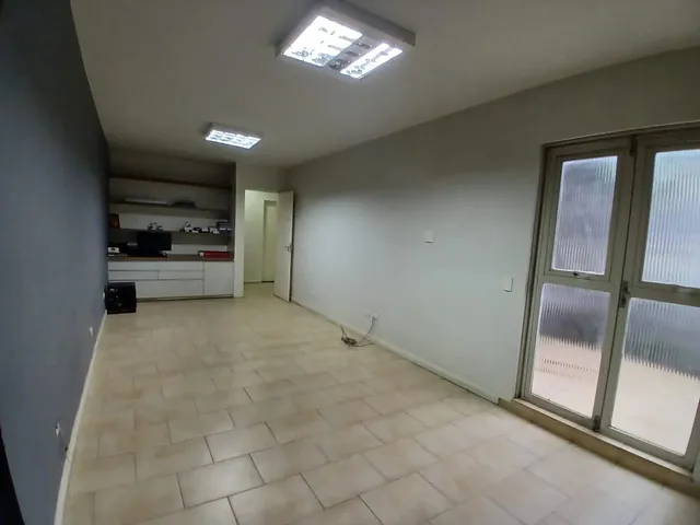 Imagem 2: Vendo Imóvel Casa Comercial no Bairro de Fátima, Terreno de 620 M2, 300 M Construída