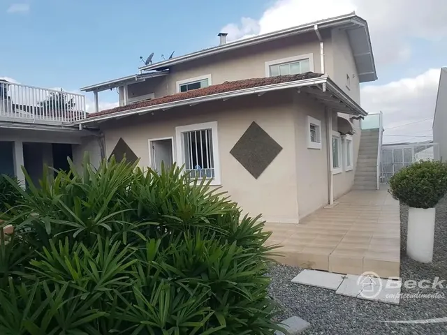 Imagem 6: Sobrado Espaçoso no Petrópolis Joinville/Sc