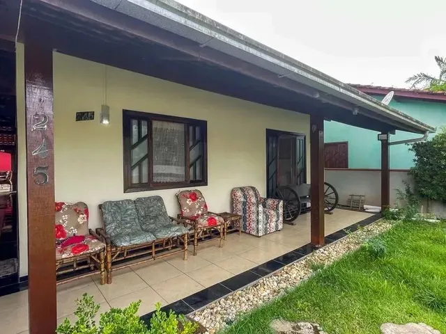 Imagem 13: Casa com Piscina e com 6 Quartos