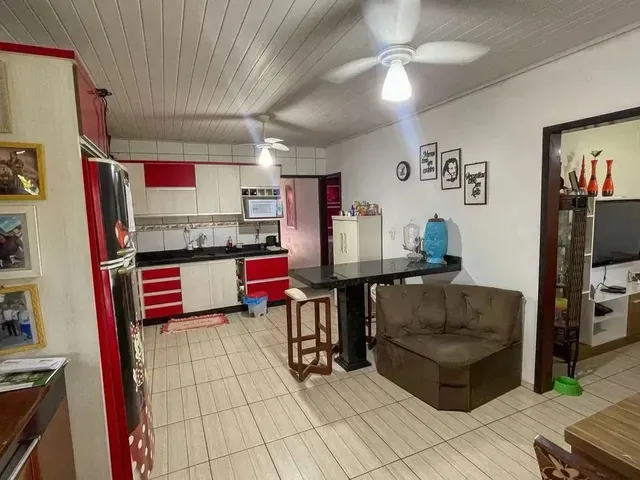 Imagem 12: Casa com Piscina e com 6 Quartos