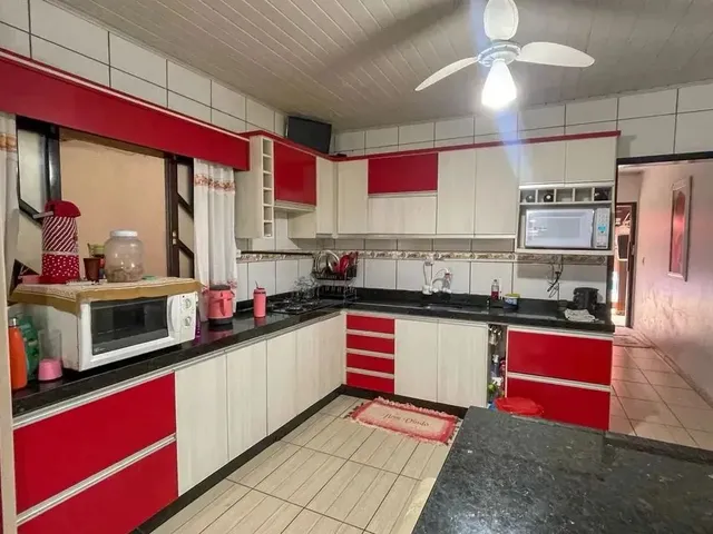 Imagem 6: Casa com Piscina e com 6 Quartos