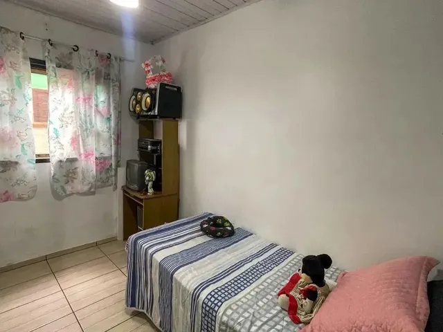 Imagem 10: Casa com Piscina e com 6 Quartos