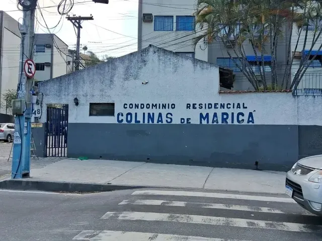 Imagem: O apartamento possui 2 Dormitórios, 1 Banheiro, 1 Vaga na