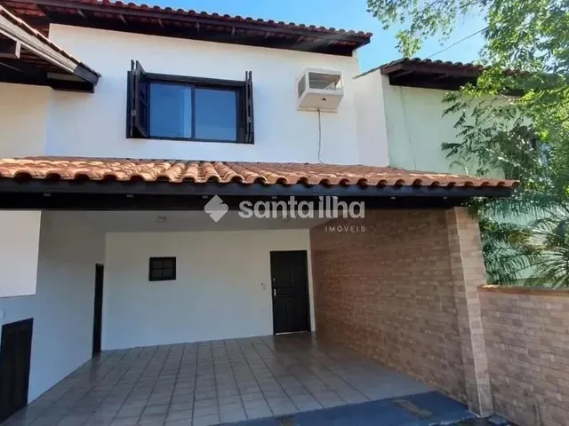 Imagem: Casa com 3 Dormitórios À Venda, 214M²