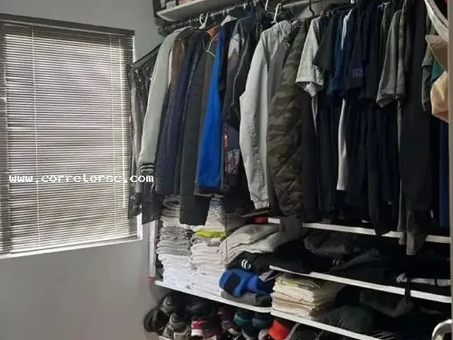 Imagem 2: Apartamento para Venda em Florianópolis, Itacorubi, 2 Dormitórios, 1 Banheiro, 1 Vaga