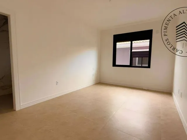 Imagem 2: Casa Germinada em Rua Tranquila Lagoa da Conceição