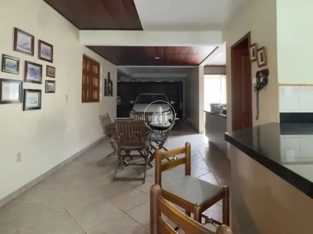 Imagem 4: Casa com 5 Quartos, 3 Vagas e 307.97M²