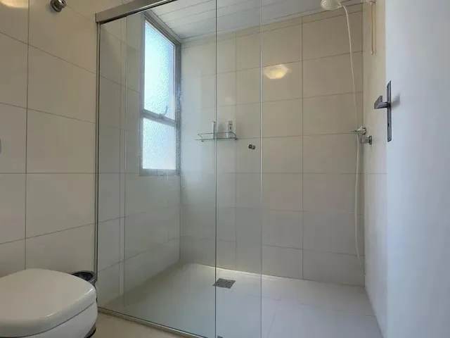 Imagem 3: Apartamento com 3 Quartos na Rua Lauro Linhares