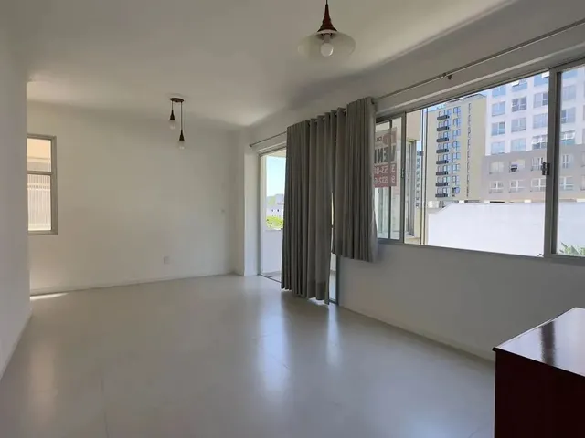 Imagem 4: Apartamento com 3 Quartos na Rua Lauro Linhares