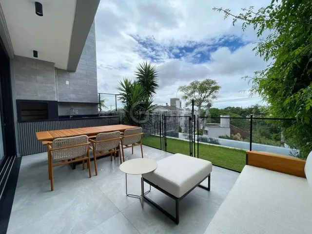 Imagem 3: Casa para Venda em Florianópolis, Canto da Lagoa, 3 Dormitórios, 3 Suítes, 4