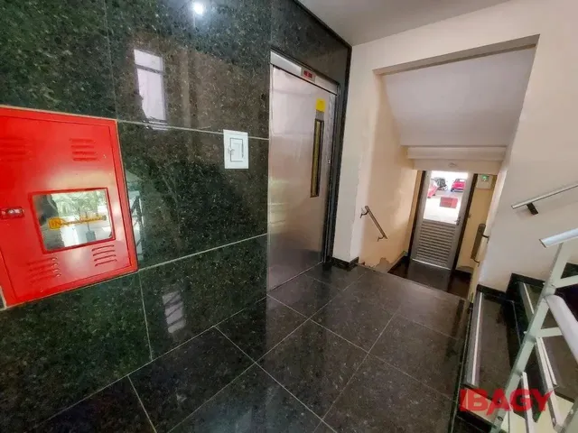 Imagem 12: Imóvel para Venda Tem 52 Metros Quadrados com 2 Quartos em Itacorubi - Florianópolis