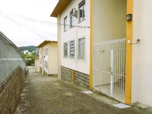 Imagem 13: Apartamento para Venda em Florianópolis, Trindade, 1 Dormitório, 1 Banheiro, 1 Vaga