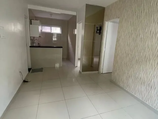 Imagem: O apartamento possui 2 Dormitórios, 1 Banheiro, 1 Vaga na