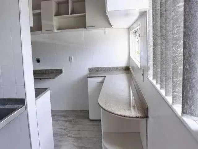 Imagem 2: Apartamento 3 Quartos Sendo 1 Suite com Armários Perto 13 de Maio