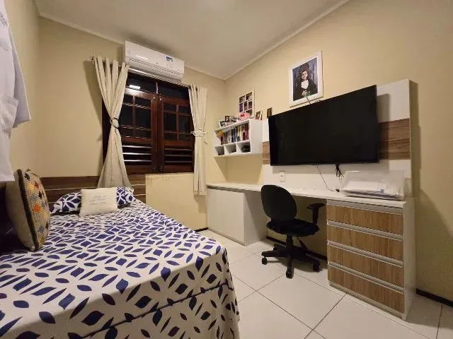 Imagem 3: Casa com Três Quartos Sendo Dois Suítes no Coaçu - 88M²