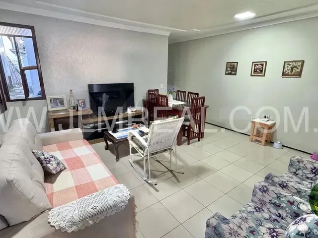 Imagem: Vendo Casa com 130M² 3 Suítes, no Bairro