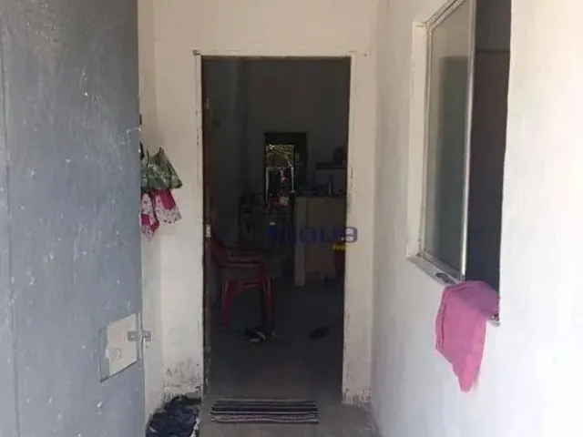 Imagem 2: Casa com 4 Dormitórios À Venda por R$ 250.000,00 - Conjunto Ceará - Fortaleza/Ce