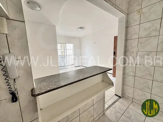 Imagem 4: Apartamento no Condomínio Douglas Albuquerque, Bairro Damas, Nascente, 65M², 3 Quartos