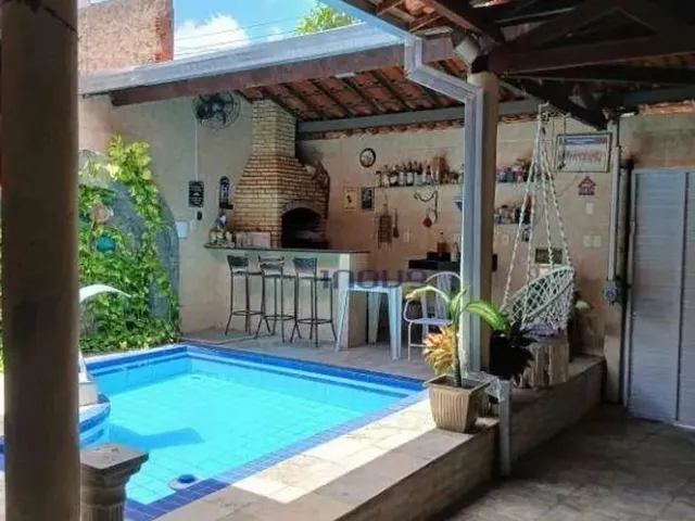 Imagem: Casa com 6 Dormitórios À Venda, 127 M²