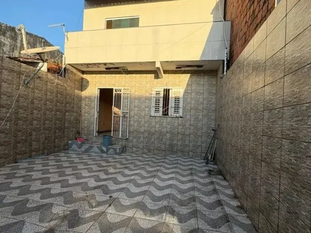 Imagem: Casa Duplex com 03 Dormitórios Sendo Uma