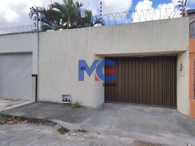 Imagem: Casa com 41M² com 02 Quartos no Bairro