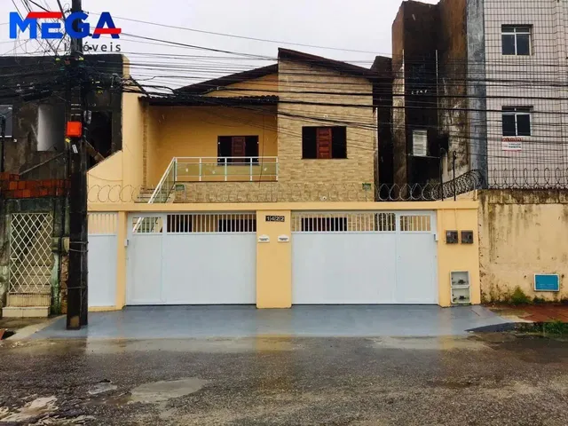 Imagem 1: Casa com 6 Quartos À Venda, Próximo À Av. Domingos Olímpio