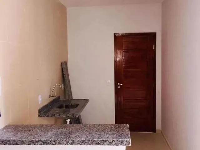 Imagem 7: Casa com 6 Quartos À Venda, Próximo À Av. Domingos Olímpio