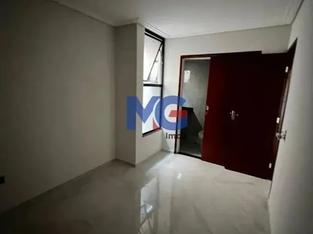 Imagem 13: Casa À Venda em Edson Queiroz, Fortaleza - 170 M², 4 Suítes, 1 Varanda - R$ 550.000,00
