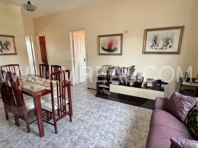 Imagem: Vendo Casa Duplex de 230M² com Amplo Quintal