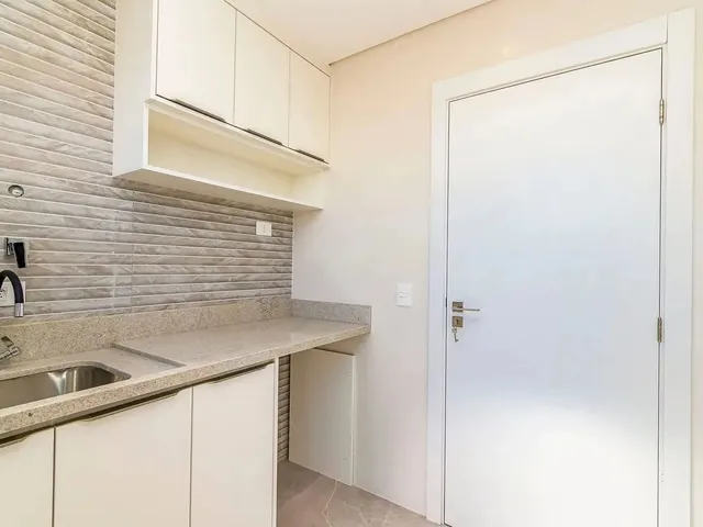 Imagem 8: Casa À Venda Mobiliada com 4 Quartos, Curitiba, Pr
