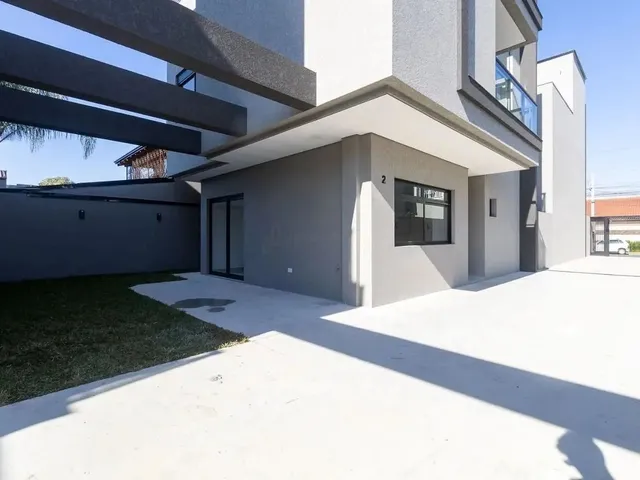 Imagem 8: Sobrado Triplex a Venda no Bairro Hauer