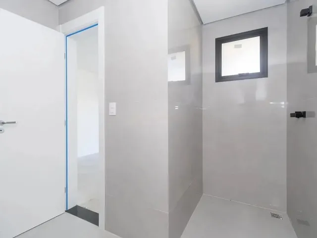 Imagem 12: Sobrado Triplex a Venda no Bairro Hauer