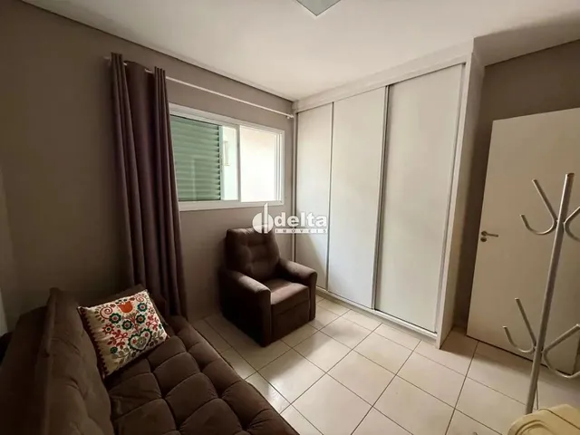 Imagem 9: Casa Mobiliada com 4 Quartos Sendo 2 Suítes Disponível para Locação no Bairro Gávea