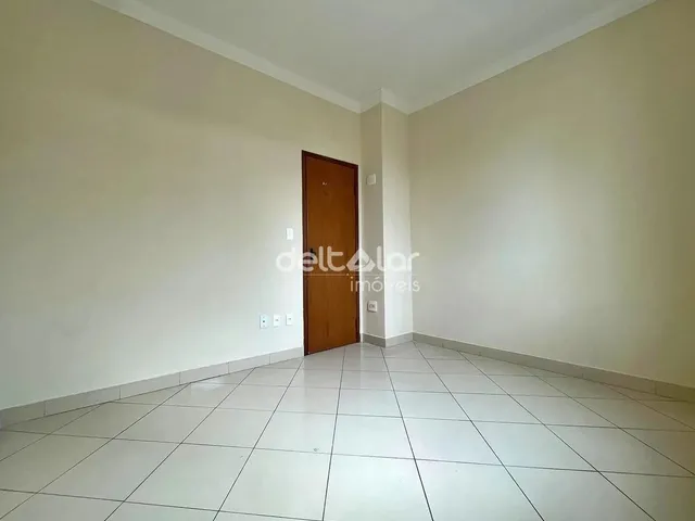 Imagem 7: Apartamento para Locação com 2 Quartos, Armários e Uma Vaga, Itapoã, Belo Horizonte