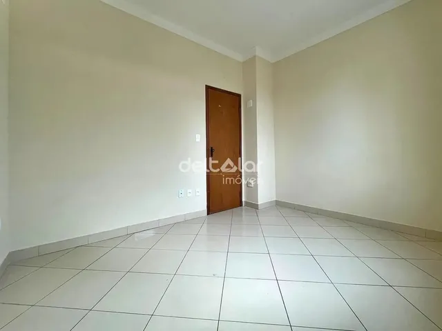 Imagem 5: Apartamento para Locação com 2 Quartos, Armários e Uma Vaga, Itapoã, Belo Horizonte