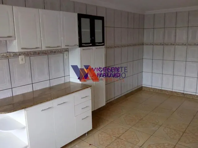 Imagem 14: Casa Colonial com 3 Quartos, Suíte, Varanda e Amplo Quintal no Bairro Niterói - Betim