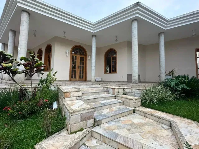 Imagem 5: Imóvel para Aluguel com 420 Metros Quadrados com 4 Quartos em Castelo - Belo Horizonte