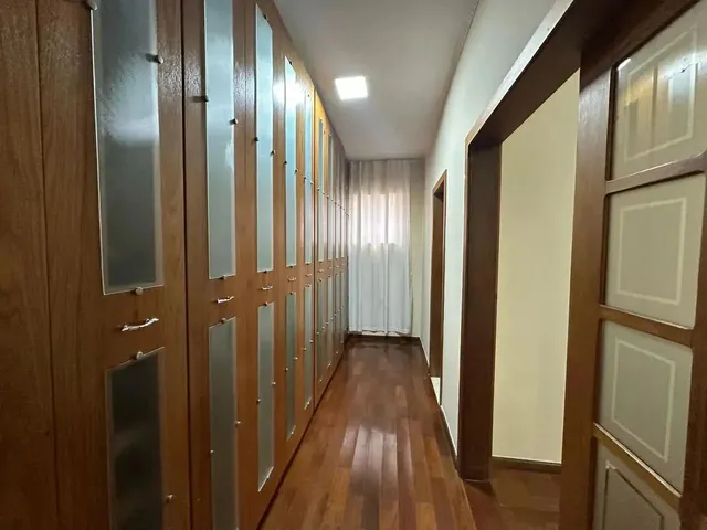 Imagem 3: Imóvel para Aluguel com 420 Metros Quadrados com 4 Quartos em Castelo - Belo Horizonte