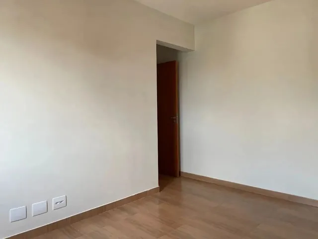 Imagem 4: Apartamento 03 Quartos, 01 Suíte, Sala, Cozinha, Banheiro Social, Área de Serviço