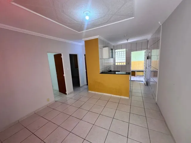 Imagem: Casa Geminada com 2 Quartos para Alugar
