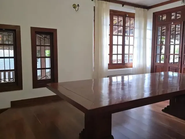 Imagem 10: Casa de Luxo com 4 Quartos e Lazer Completo Próximo À Lagoa da Pampulha