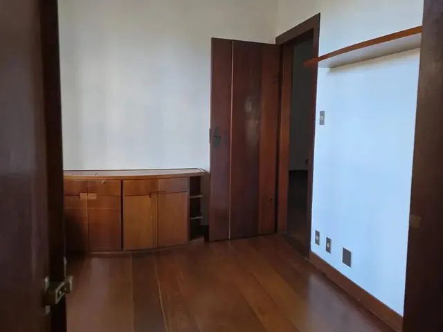Imagem 6: Casa de Luxo com 4 Quartos e Lazer Completo Próximo À Lagoa da Pampulha